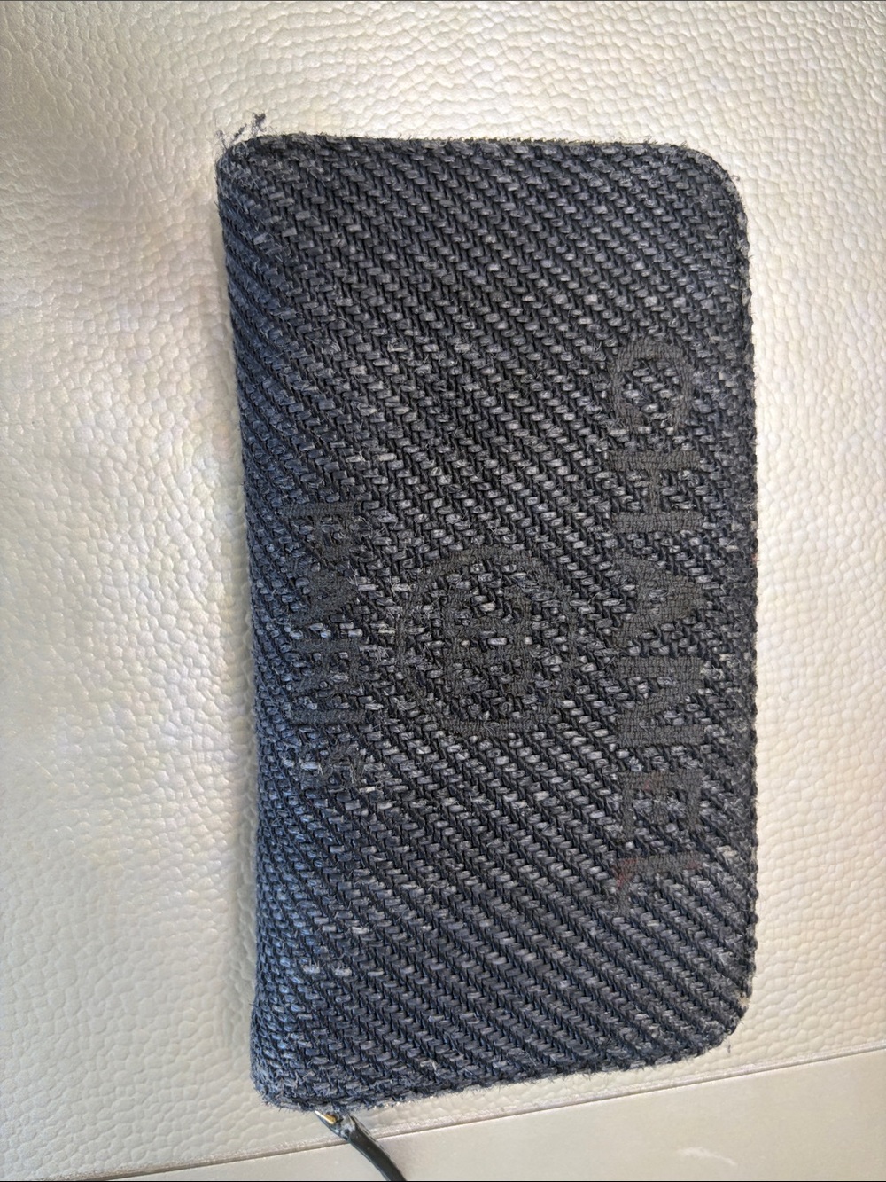 CHANEL BLACK CC LOGO ZIP AROUND WALLET CARD HOLDER SERIAL 30322479
